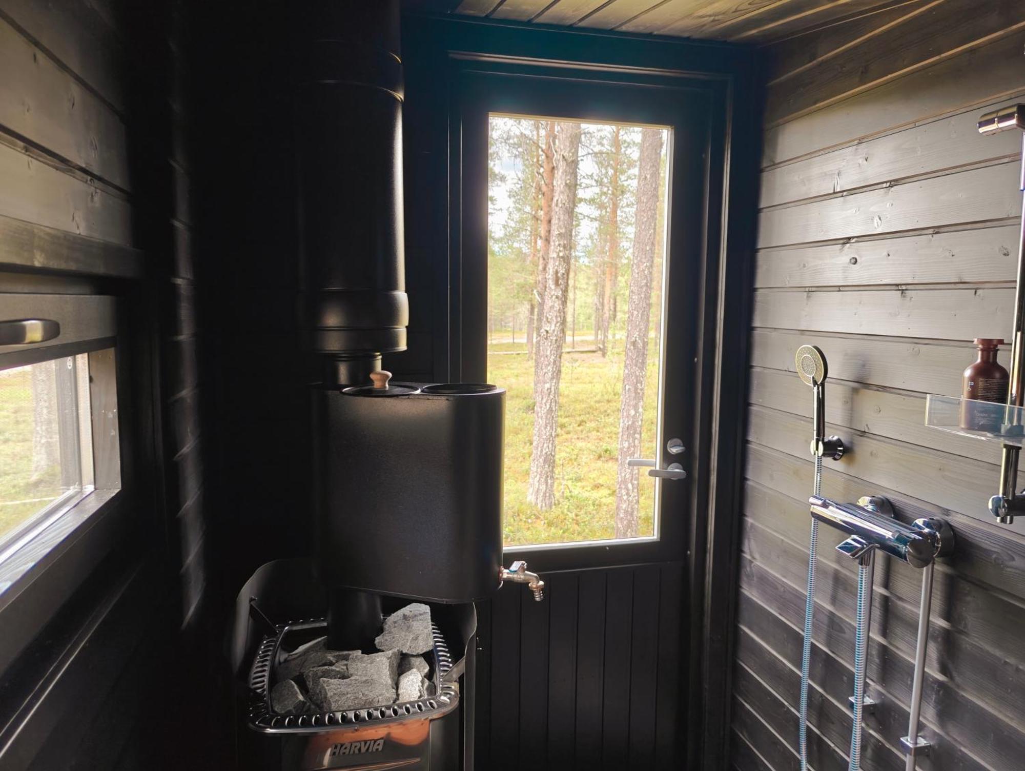 Lapland Riverside, Landscape Cabin, Kuukkeli 6, Yllaes, Tiny Home With Sauna, Fireplace, Terrace, Bbq, Wifi, Ski, Fishing, Pets Ok Äkäslompolo 外观 照片