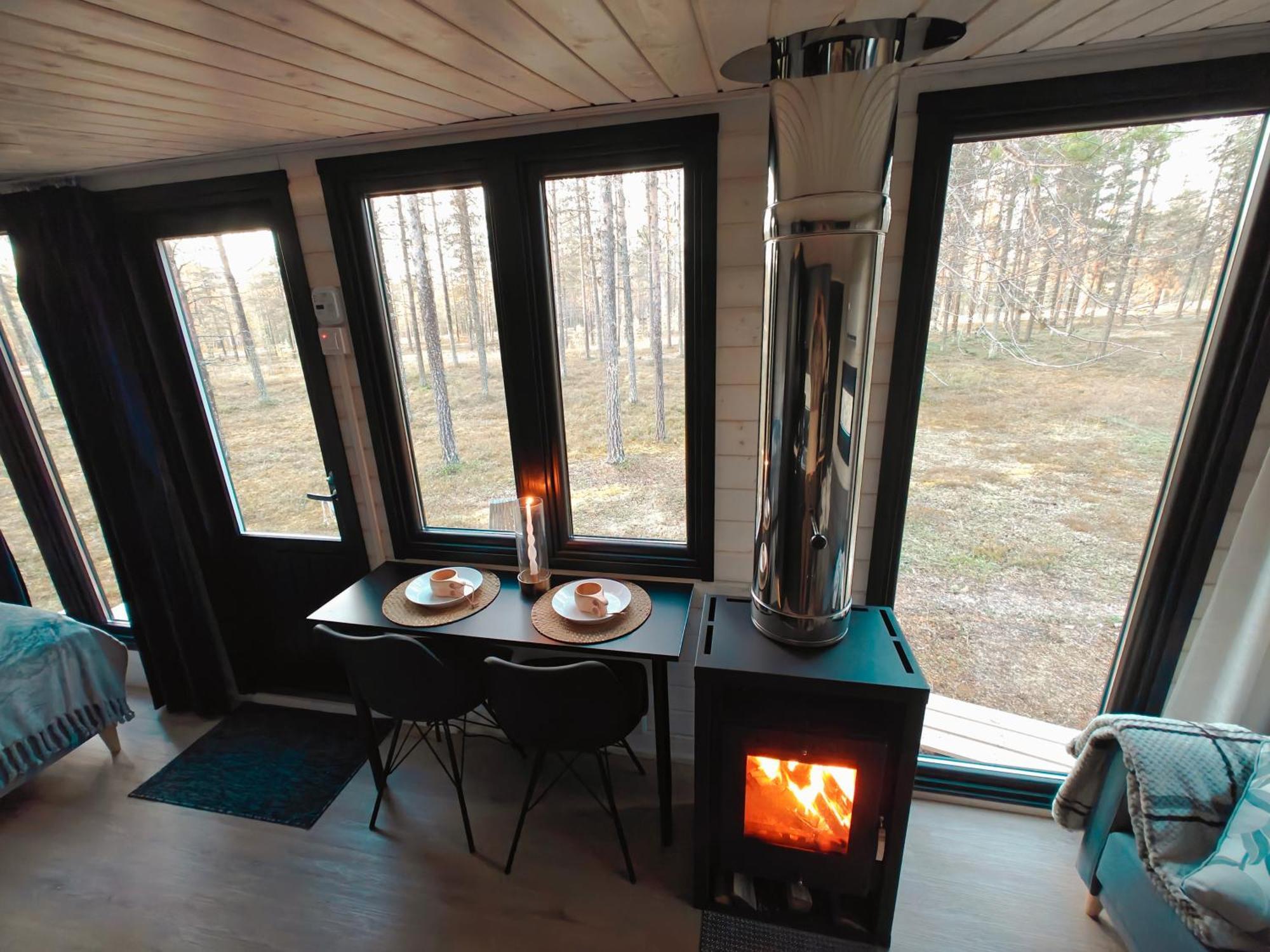 Lapland Riverside, Landscape Cabin, Kuukkeli 6, Yllaes, Tiny Home With Sauna, Fireplace, Terrace, Bbq, Wifi, Ski, Fishing, Pets Ok Äkäslompolo 外观 照片